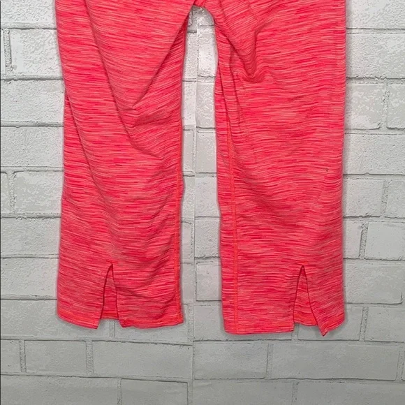 Athleta Energy Power Up Capri in Coral - Picture 6 of 11